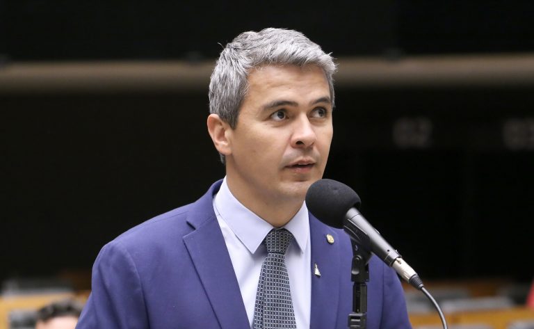 Comissão aprova proposta que cria novo modelo para incorporação de novas tecnologias no SUS